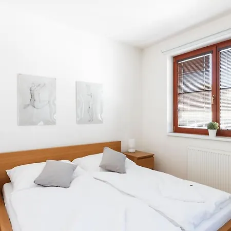Trendy Apt With Air Condition