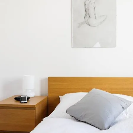 Trendy Apt With Air Condition *