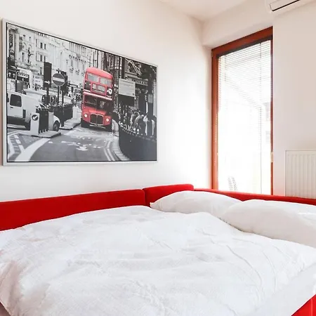 Trendy Apt With Air Condition