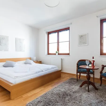 Appartement Trendy Apt With Air Condition Praag