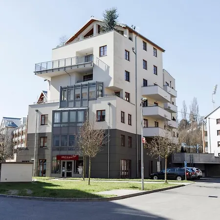 Appartement Trendy Apt With Air Condition Praag